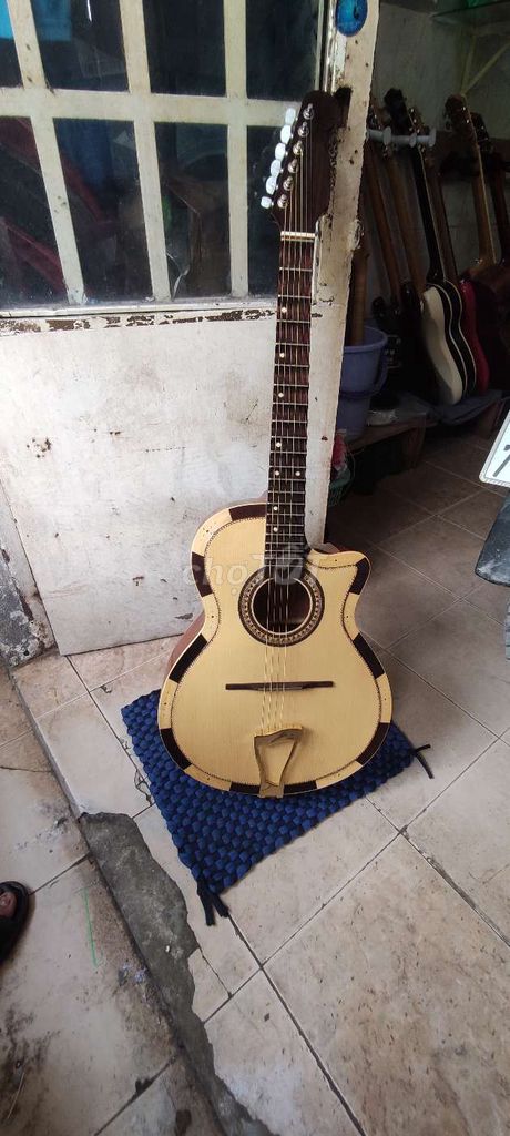 Cần thanh lý guitar phím lõm, chơi vọng cổ cực đẹp