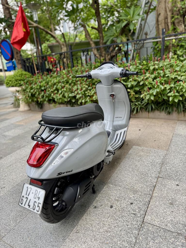 VESPA SPRINT Tặng Dầu Máy,Dầu Láp,Quạt Xoay Gió. Mua bán Xe máy tại Quận Cầu Giấy Hà Nội được đăng bởi minh khang hình 5