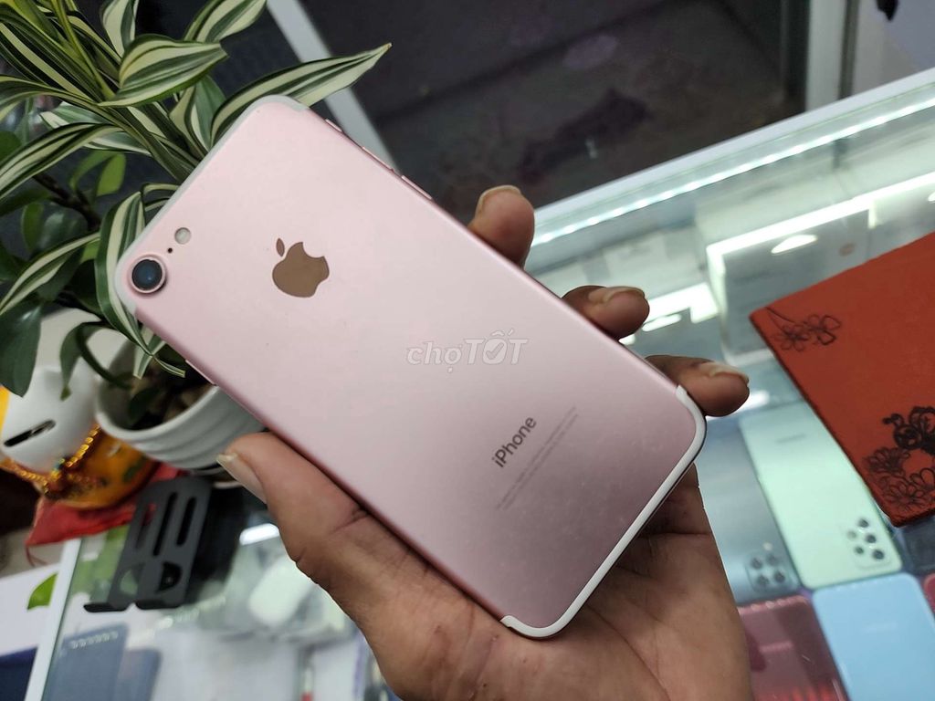 Apple iPhone 7 32GB Vàng hồng Quốc tế 97%. Mua bán Điện thoại tại Quận Ninh Kiều Cần Thơ được đăng bởi Huy hình 1
