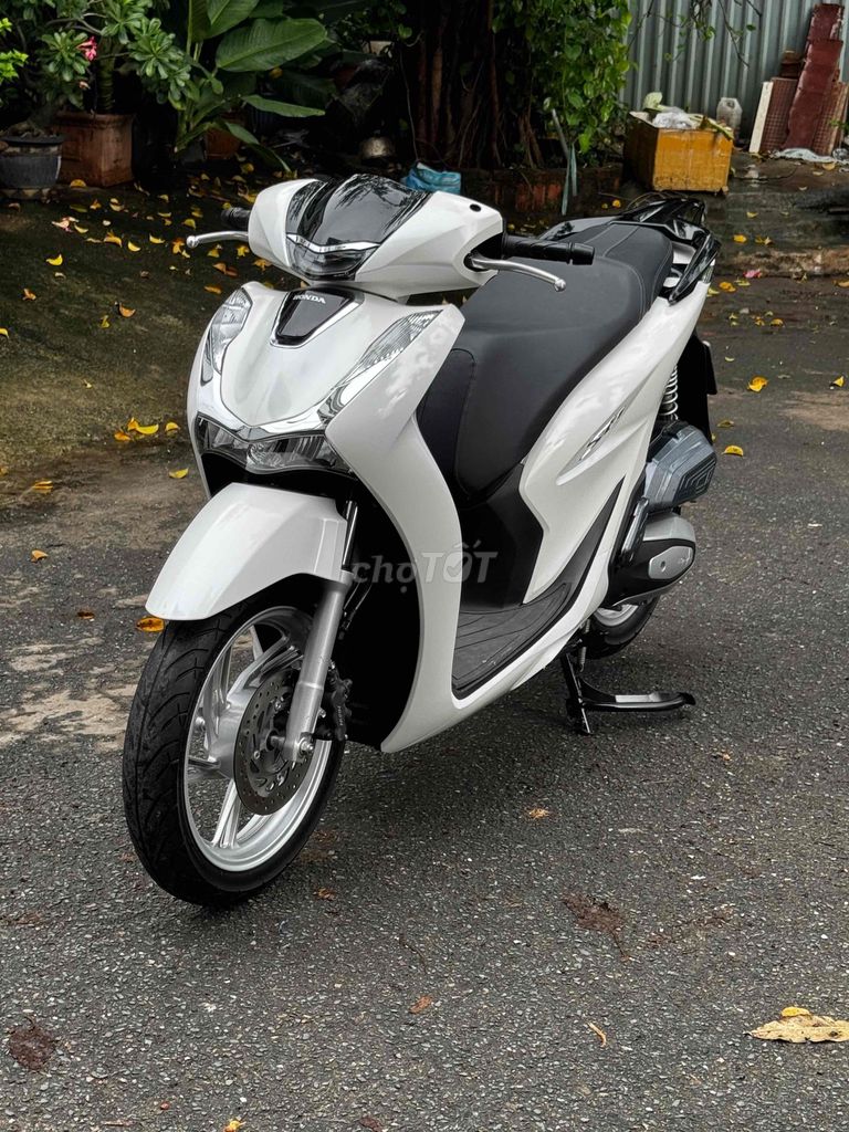 Honda SH 125i 2025 Trắng đẹp leng keng