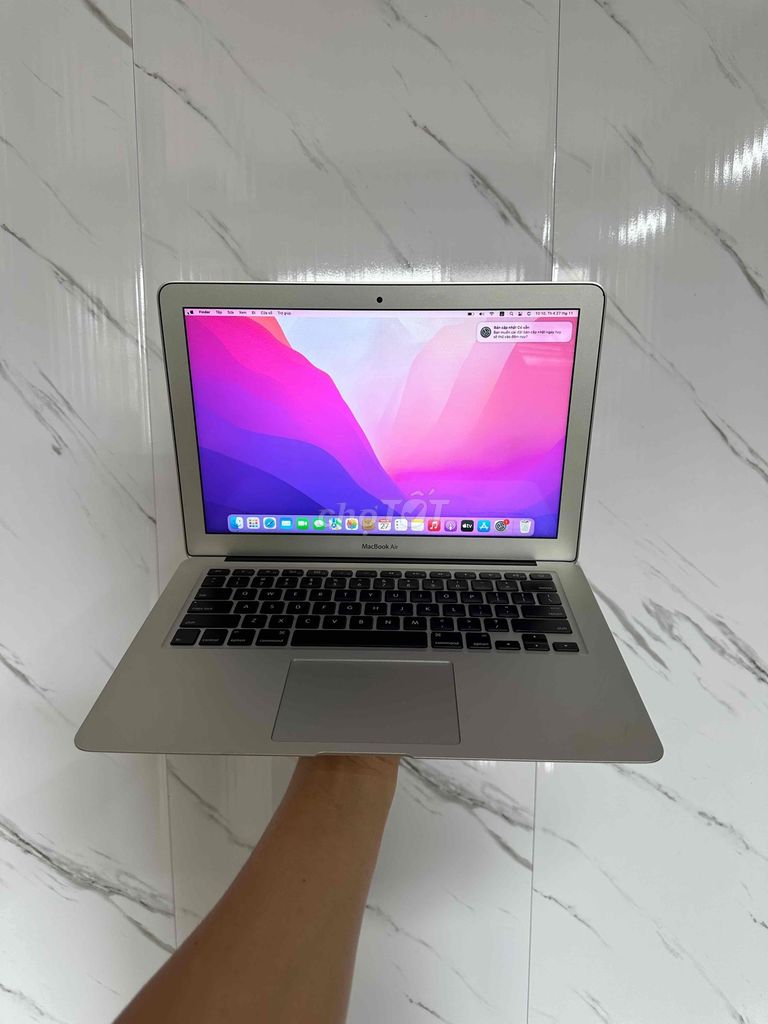 Macbook Ari 2017.i5 / Ram 8G / SSD 128Gb