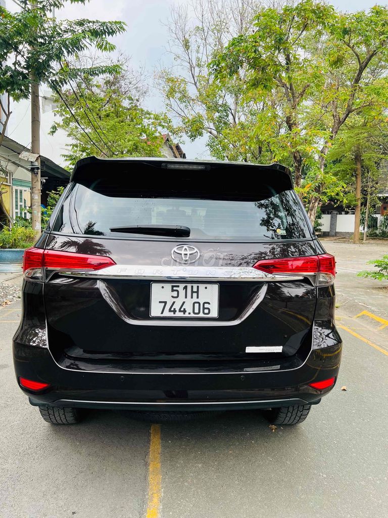 Fortuner 2020 4x2AT nhập khẩu máy xăng xe đẹp. Mua bán Ô tô tại Quận 12 Tp Hồ Chí Minh được đăng bởi Phạm Hoàng hình 1