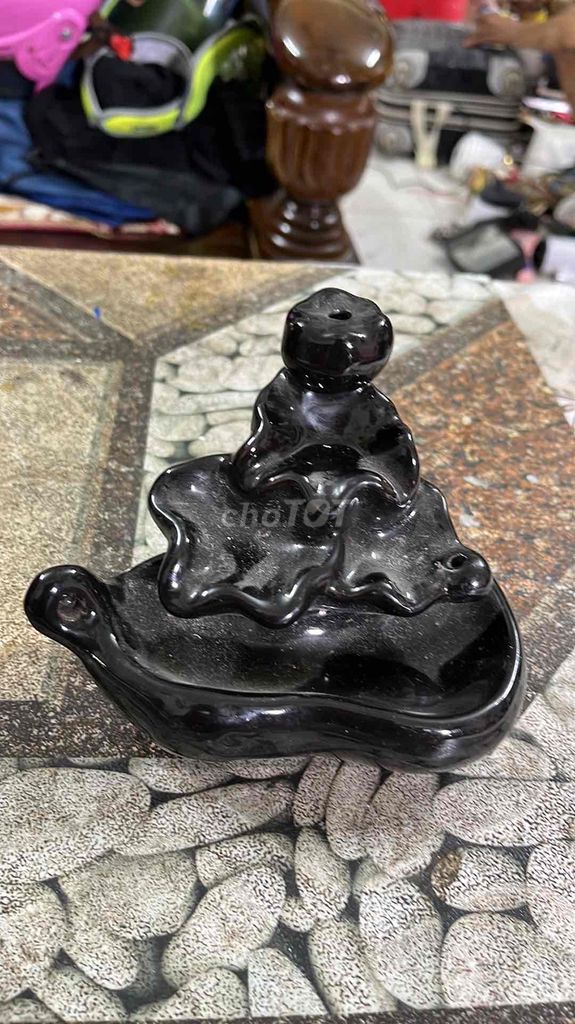 Thác đốt trầm Gốm sứ Đen Khói chảy ngược. Mua bán Cây cảnh, đồ trang trí tại Quận Hoàng Mai Hà Nội được đăng bởi Công chúa top 1 trong lòng t mang tên Kairi hình 1