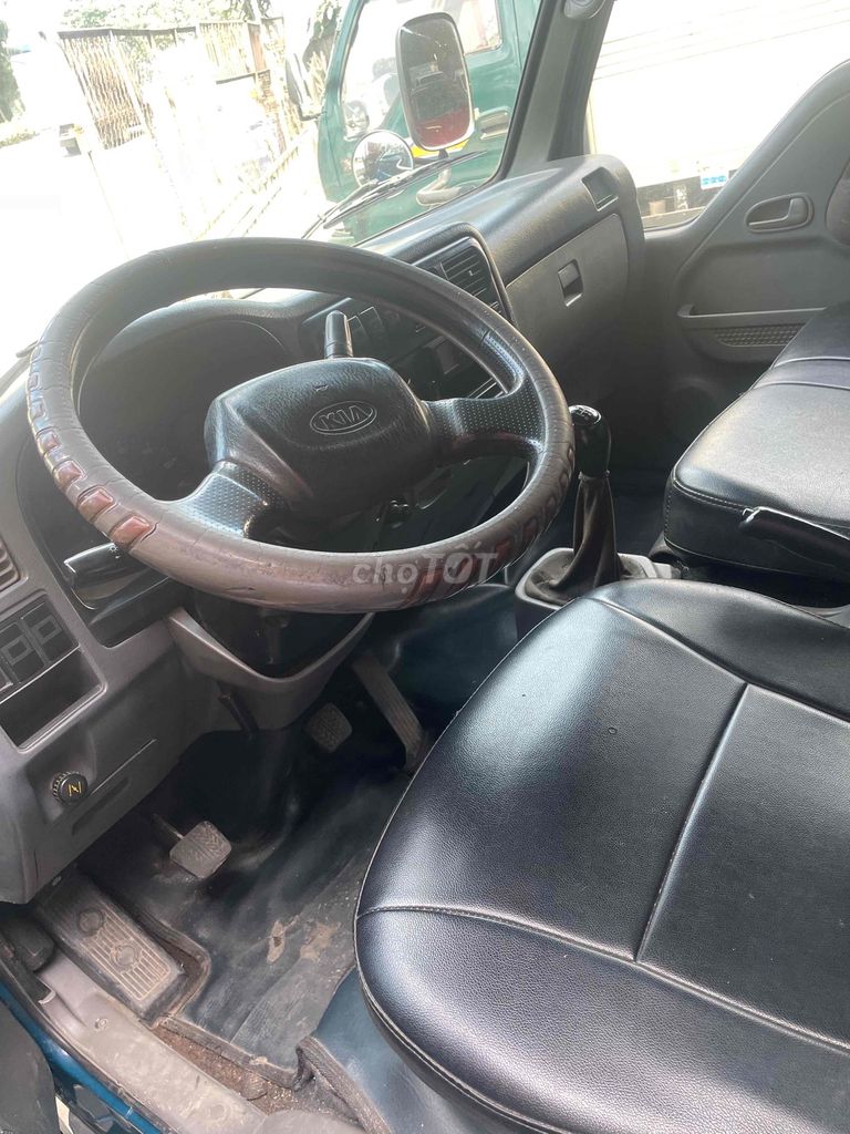 K165. trọng tải 2.4 tấn đời 2015. xe 1 chủ Sơn zin. Mua bán Xe tải, xe ben tại Thành phố Dĩ An Bình Dương được đăng bởi Tuan hình 9