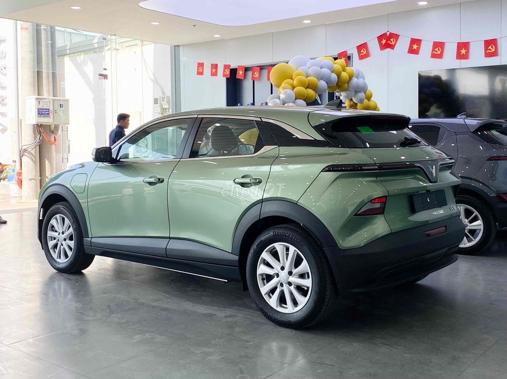 VinFast VF6 2025. Mua bán Ô tô tại Huyện Bình Chánh Tp Hồ Chí Minh được đăng bởi Quốc Nhẫn hình 3