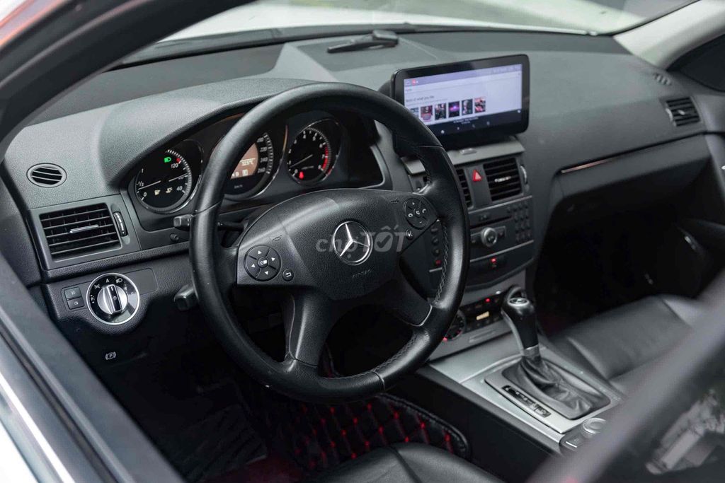 Mercedes Benz C Class 2010 C200 CGI ( Giá 199tr ). Mua bán Ô tô tại Quận 10 Tp Hồ Chí Minh được đăng bởi Thái LA Auto hình 2