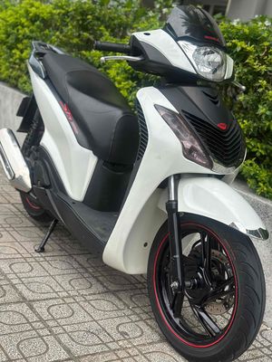 Honda SH 125i 2017 Smartkey up SH Ý Trắng BSTP 9c. Mua bán Xe máy tại Thành phố Thủ Đức Tp Hồ Chí Minh được đăng bởi Xe Máy Sơn Thủ Đức