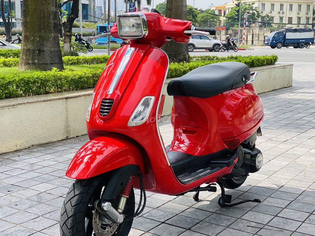 Piaggio VESPA S 125 3Vie ĐỎ Chân Chống Điện 218