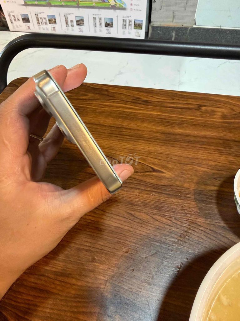 Apple iPhone 15 Pro Max 512GB Bể lưng. Mua bán Điện thoại tại Thị xã Tân Uyên Bình Dương được đăng bởi trần quốc đặng hình 1