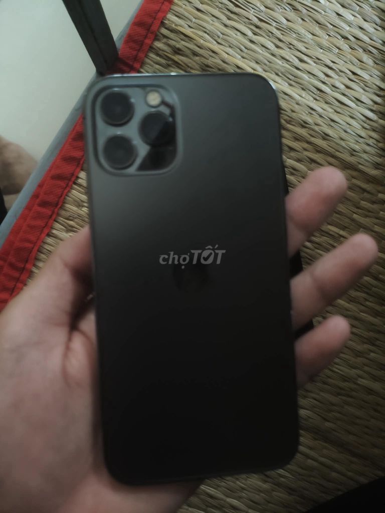 Apple iPhone 12 Pro Đen. Mua bán Điện thoại tại Quận Tân Phú Tp Hồ Chí Minh được đăng bởi Hvbok Jjbbg hình 1