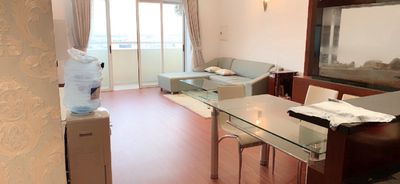 Rent · 2 bd · 129 м² · Quận 5, ул. Đường Hồng Bàng