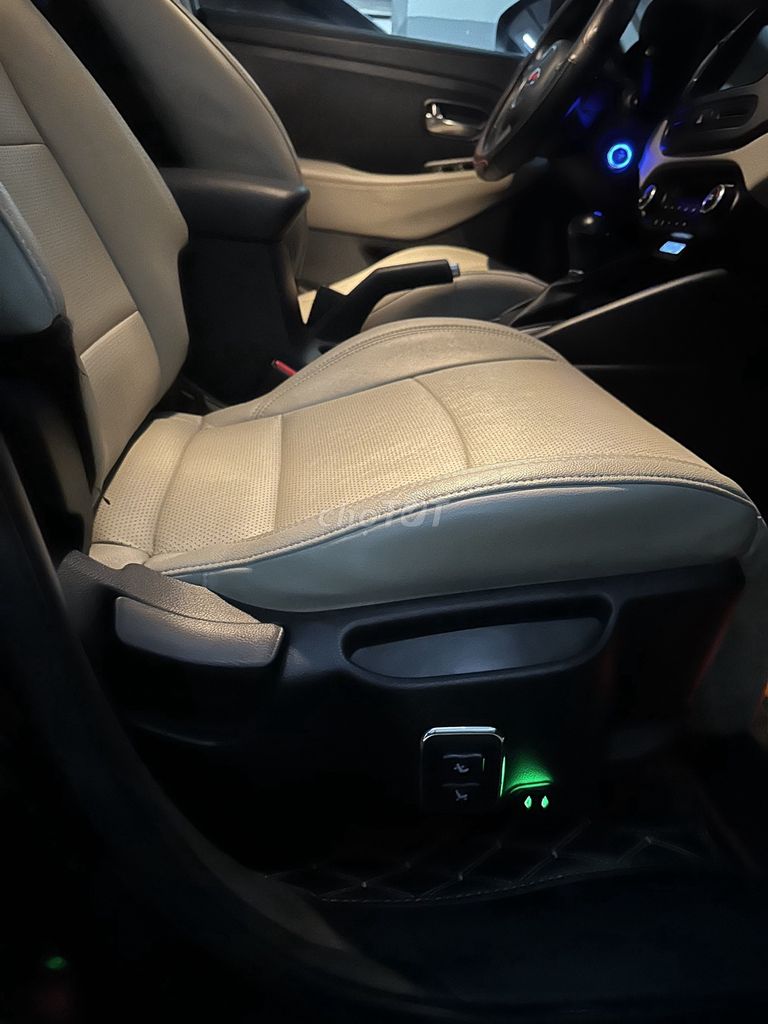 Kia Rondo 2019 GAT 64000 km. Mua bán Ô tô tại Quận 8 Tp Hồ Chí Minh được đăng bởi Duong Thanh Hieu hình 16