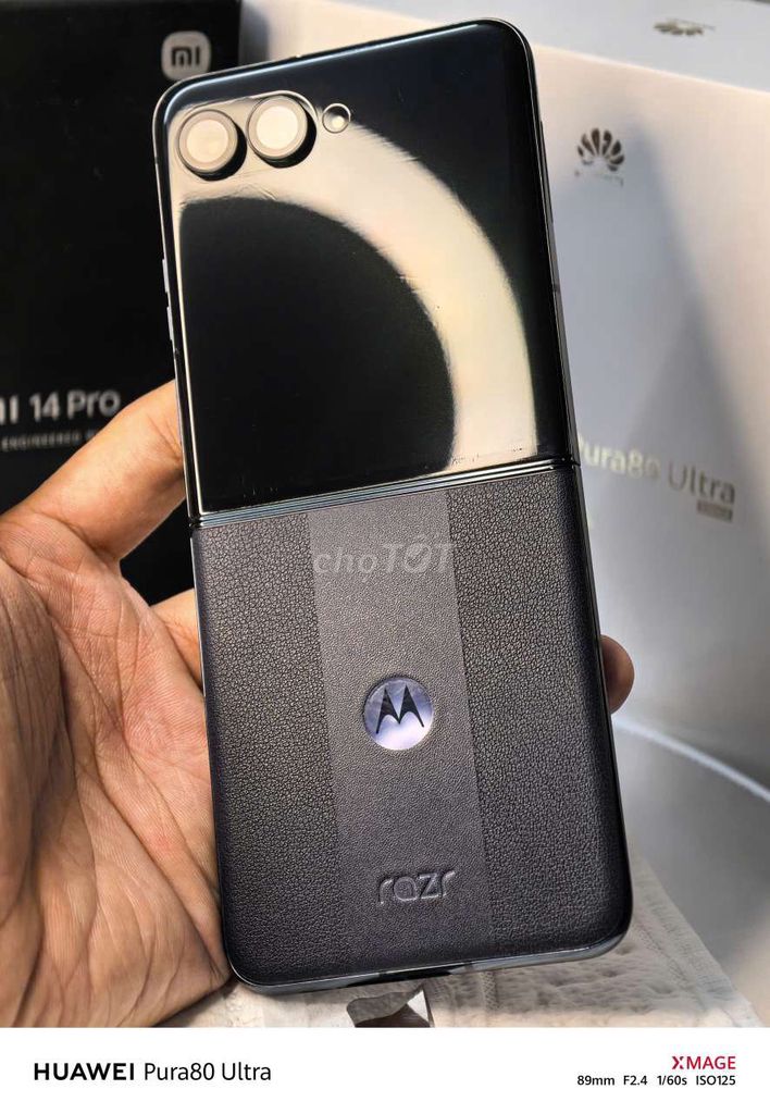 ⭐ Motorola Razr 50 Ultra (12/256) - QT Sạc 10 Lần. Mua bán Điện thoại tại Quận Ninh Kiều Cần Thơ được đăng bởi BƠ STORE ĐIỆN THOẠI XÁCH TAY CN CẦN THƠ hình 1