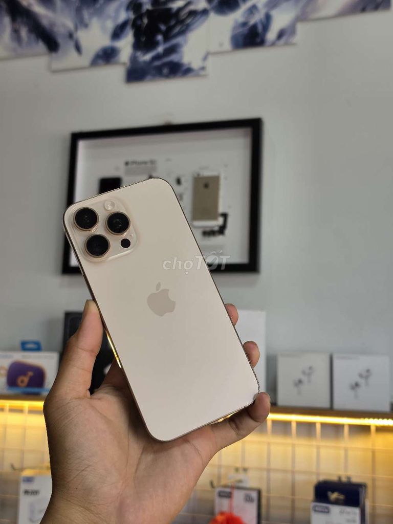 Apple iPhone 16 Pro Max 256GB Sa Mạc 98%. Mua bán Điện thoại tại Huyện Lấp Vò Đồng Tháp được đăng bởi THANH MAN 66 Mua Bán Trao Đỗi Mọi Dòng Máy  hình 1