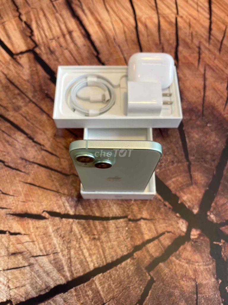 iPhone 15 256G QTẾ Pin 95% Máy Zin Xài Bao Sướng. Mua bán Điện thoại tại Quận Gò Vấp Tp Hồ Chí Minh được đăng bởi Vượng Kim Phát hình 3