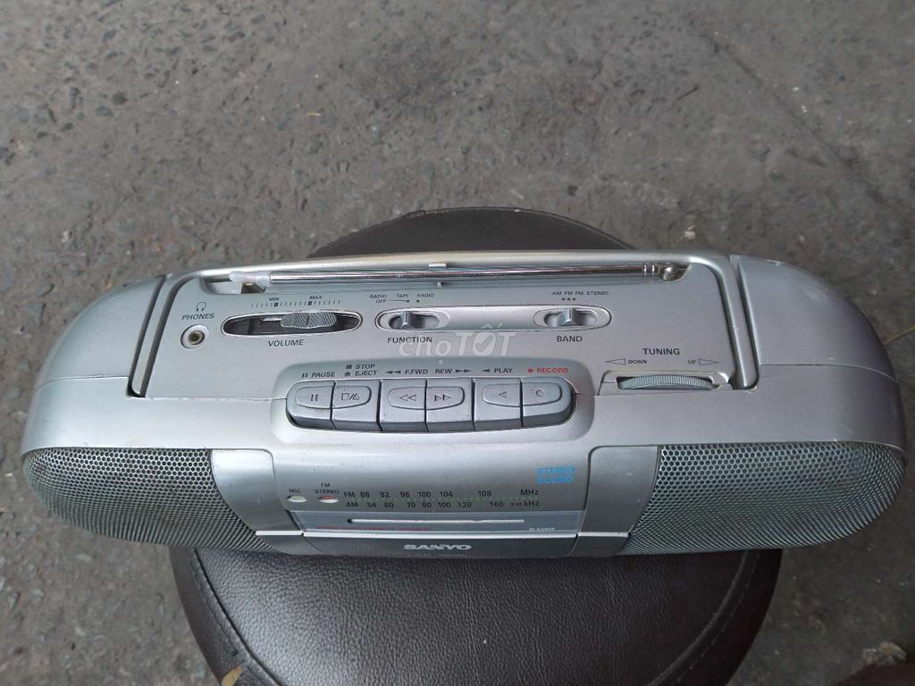Sanyo M-X250F Cassette Recorder Radio FM/MW Stereo