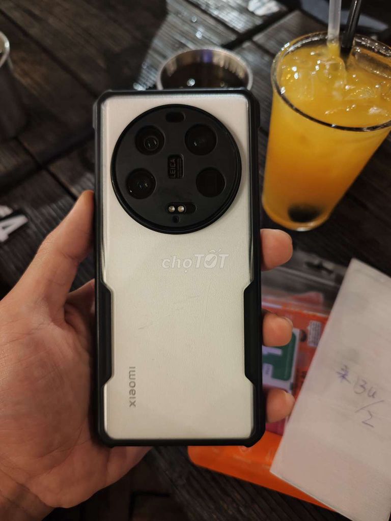 Xiaomi 13 Ultra 256GB Trắng ngà. Mua bán Điện thoại tại Thành phố Thủ Đức Tp Hồ Chí Minh được đăng bởi Nguyễn Thanh Tùng  hình 1