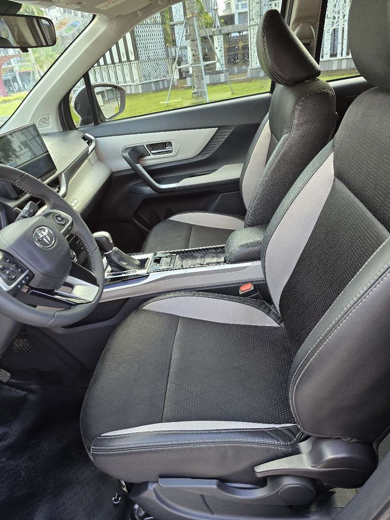 Toyota Veloz Cross 2022 CVT Top - cực mới. Mua bán Ô tô tại Thành phố Vị Thanh Hậu Giang được đăng bởi SALON Ô TÔ HƯNG HẬU GIANG hình 10