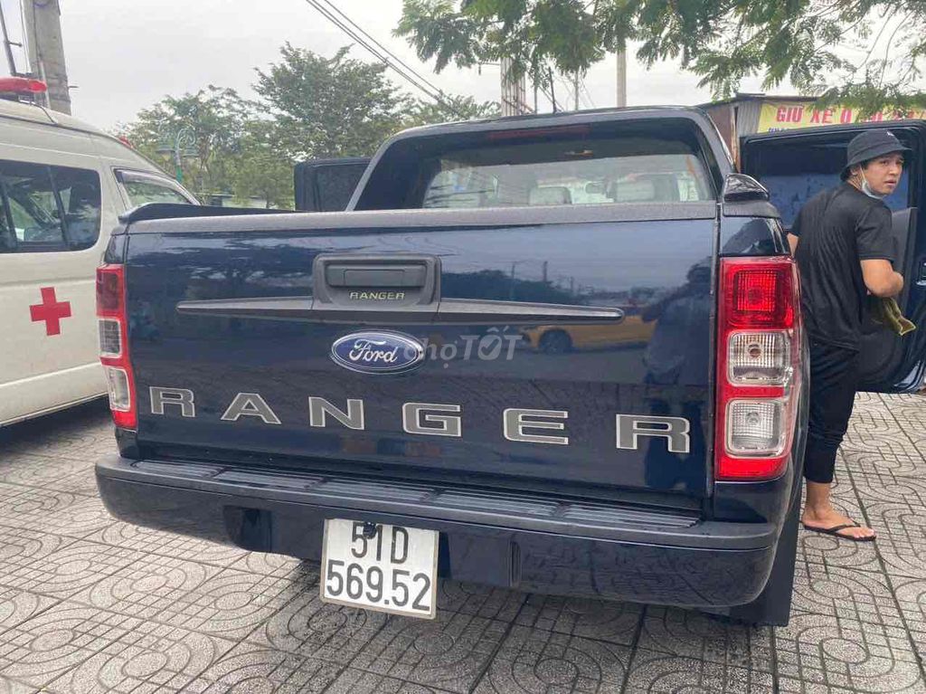 Ford Ranger 2020 XLS 2.2L 4x2 MT - 100000 km. Mua bán Ô tô tại Quận Tân Phú Tp Hồ Chí Minh được đăng bởi Mười Trương hình 3