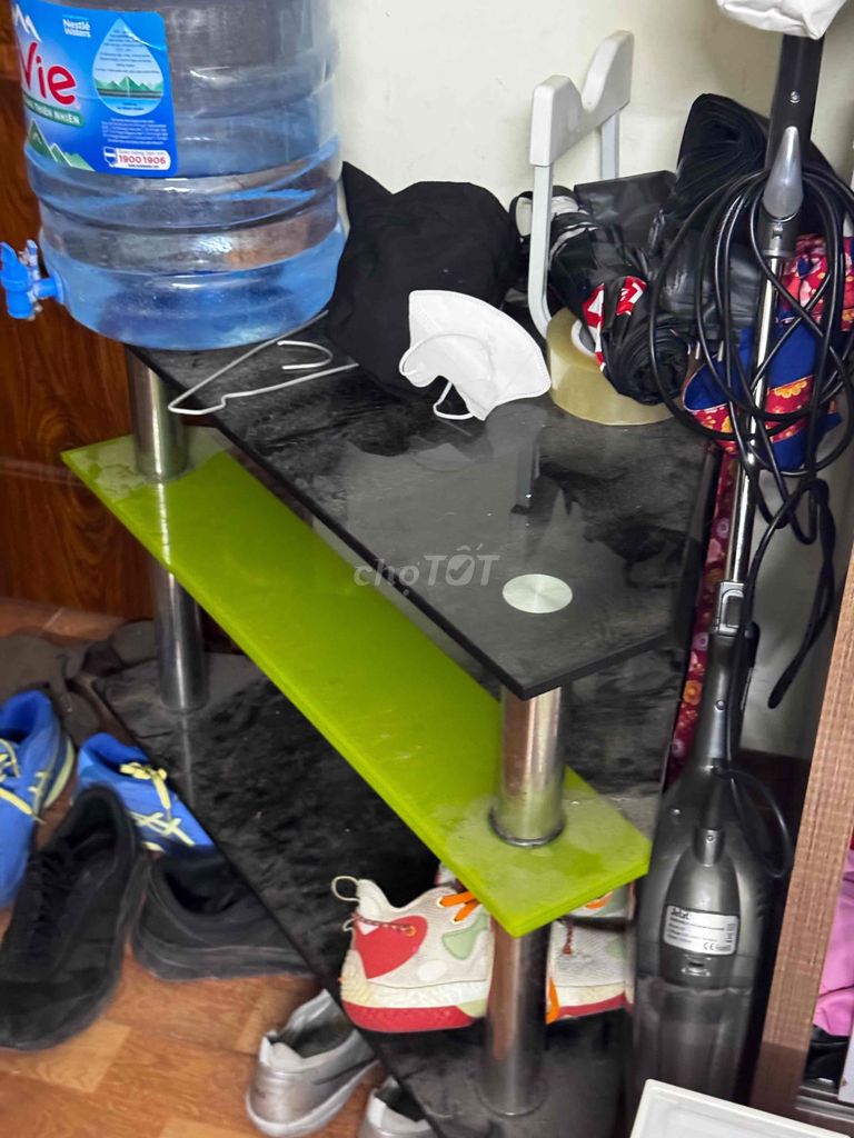 Kệ Kính Cường Lực 3 Tầng Đen Xanh. Mua bán Tủ, kệ gia đình tại Quận Cầu Giấy Hà Nội được đăng bởi Phạm Gia Phú hình 1