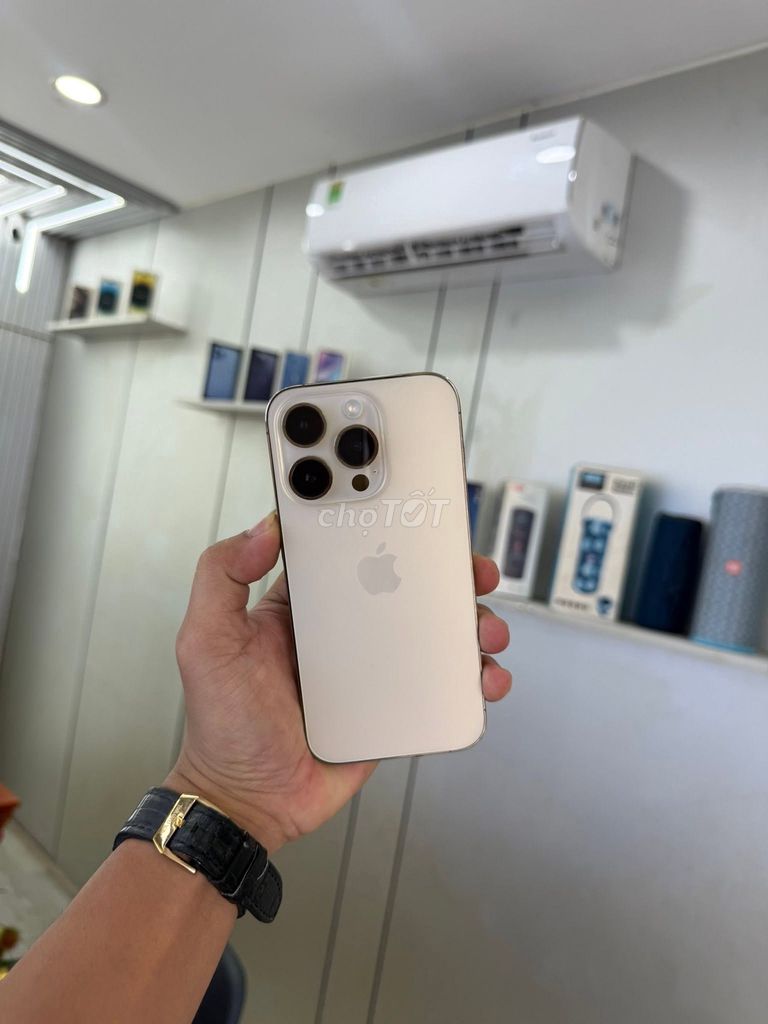 Apple iPhone 14 Pro 256GB Vàng Like New. Mua bán Điện thoại tại Quận Ngũ Hành Sơn Đà Nẵng được đăng bởi Trieu Le hình 1