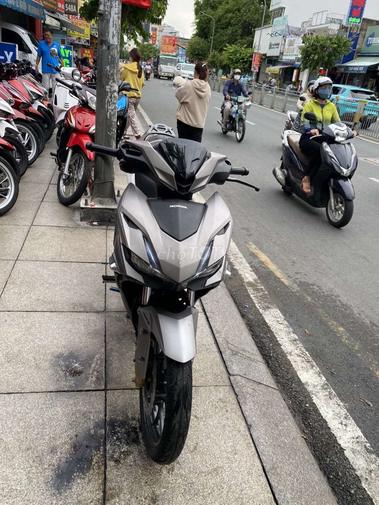 Honda winner v3 ABS 2022 mới 90% bs68 chính chủ