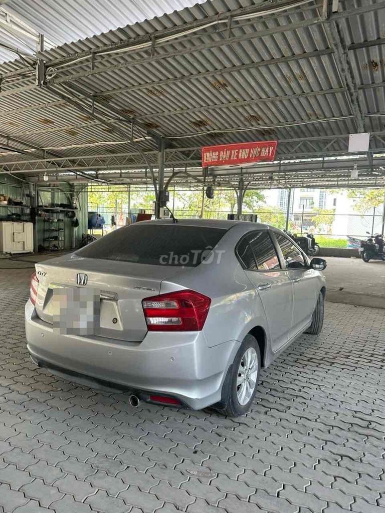 Honda City 2014 - 114000 km. Mua bán Ô tô tại Quận 7 Tp Hồ Chí Minh được đăng bởi Đinh Thế Quang hình 3