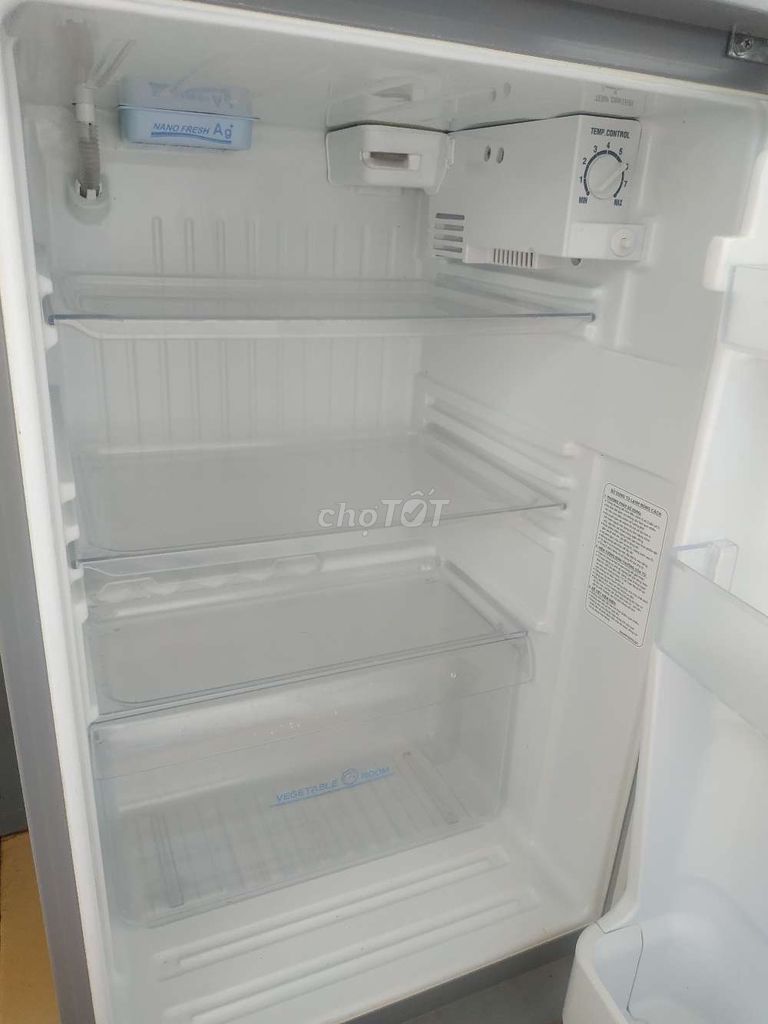 Bán tủ lạnh sanyo 130l còn ngon