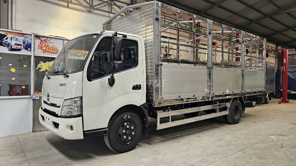 HINO 5 TẤN THÙNG NHÔM GIÁ TỐT 2025. Mua bán Xe tải, xe ben tại Thành phố Thuận An Bình Dương được đăng bởi HINO BÌNH DƯƠNG hình 2