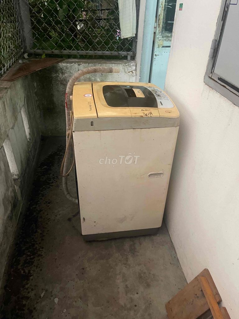 Máy giặt LG 7.2kg Vàng kem. Mua bán Máy giặt tại Quận 12 Tp Hồ Chí Minh được đăng bởi le tan hình 1