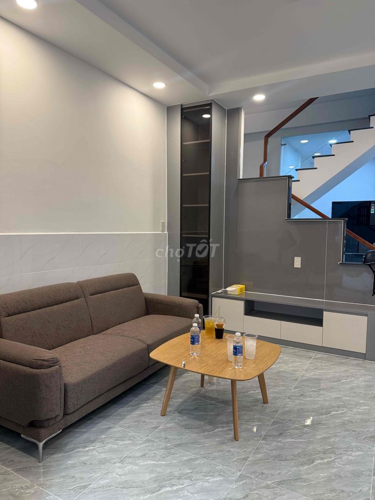 Bán nhà 606/147/48 đường 3/2 phường Diên Hồng