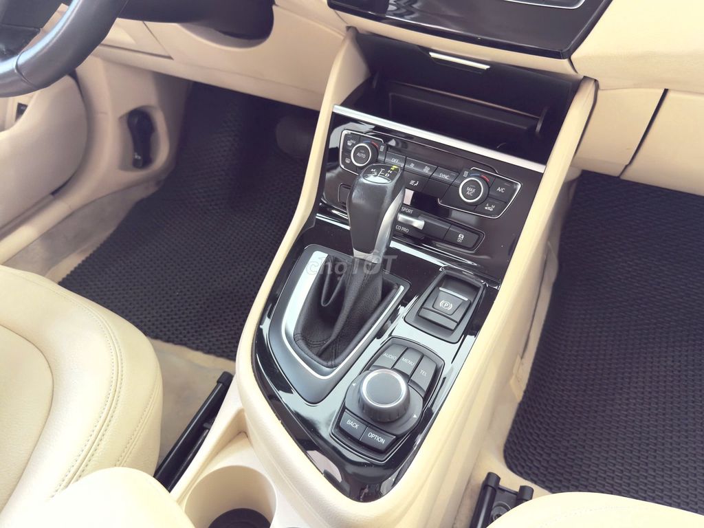 BMW Series 218i 2015 xe nhỏ, thực dụng như xe Nhật. Mua bán Ô tô tại Quận Long Biên Hà Nội được đăng bởi Long Biên Cars hình 15