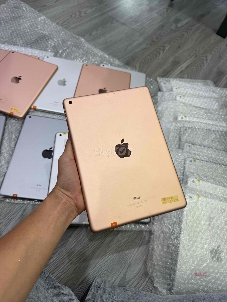 iPad Gen 6-32Gb Xem Youtube - Time Mobile. Mua bán Máy tính bảng tại Thành phố Qui Nhơn Bình Định được đăng bởi Kiệt Đinh Time Mobile  hình 4