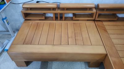 Bộ bàn ghế salon gỗ 2x1.6m còn mới 90%
