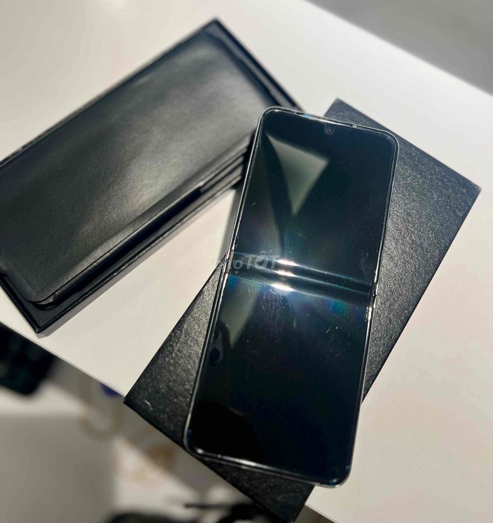 Samsung Galaxy Z Flip5 256GB Xanh Ngọc. Mua bán Điện thoại tại Huyện Hòa Vang Đà Nẵng được đăng bởi BiBi Huynh hình 1