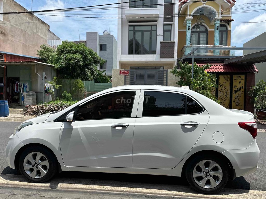 Hyundai Grand i10 2019 Grand 1.2 MT - 75000 km. Mua bán Ô tô tại Thành phố Biên Hòa Đồng Nai được đăng bởi Nguyễn Hoàng hình 7