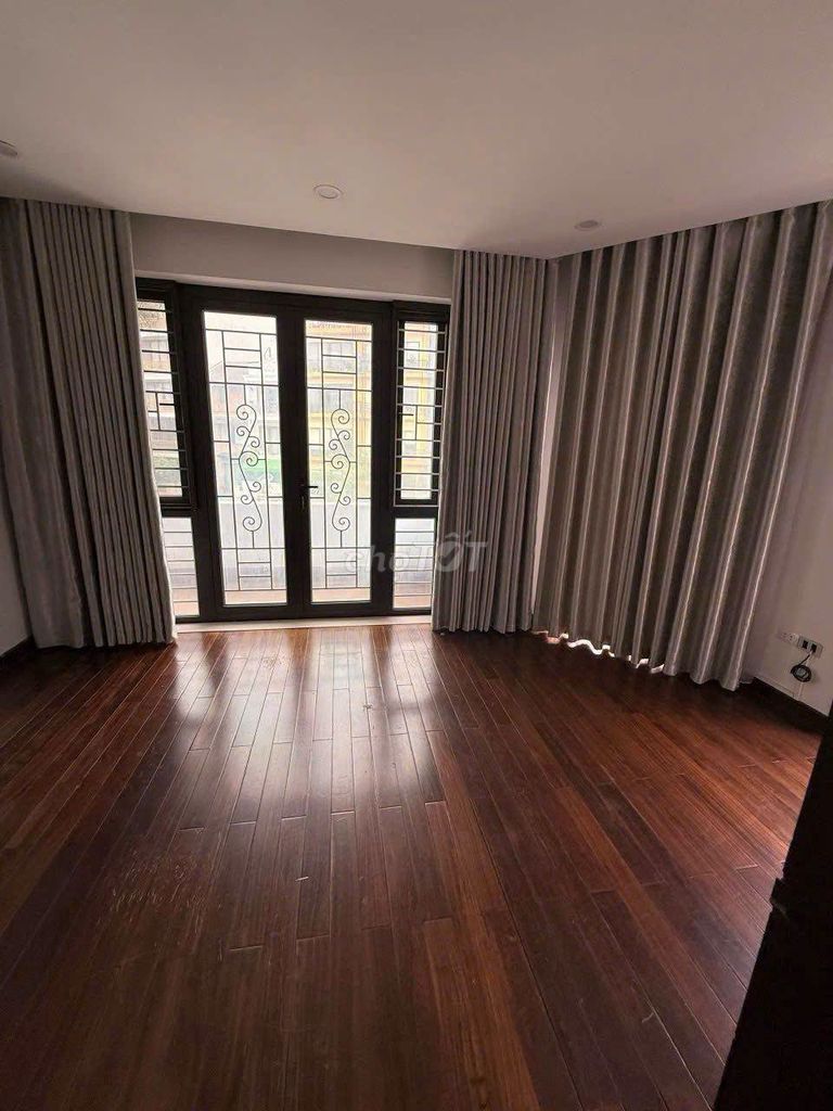 Дом с садом Тонг Кук V, Йен Ся, Тан Trieu, 100м2, 4 этажа