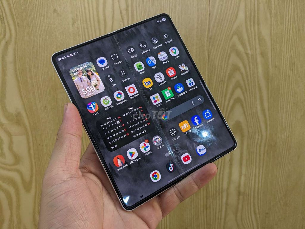 Samsung Galaxy Z Fold 3 256GB Bạc Màn hình lỗi. Mua bán Điện thoại tại Quận Gò Vấp Tp Hồ Chí Minh được đăng bởi A neo  hình 1