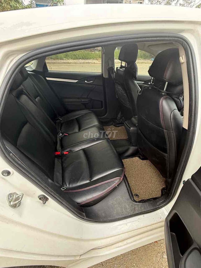 Cần bán Honda Civic E 2019 – Full lịch sử hãng. Mua bán Ô tô tại Quận Liên Chiểu Đà Nẵng được đăng bởi Mai Nhật Hoàn hình 7