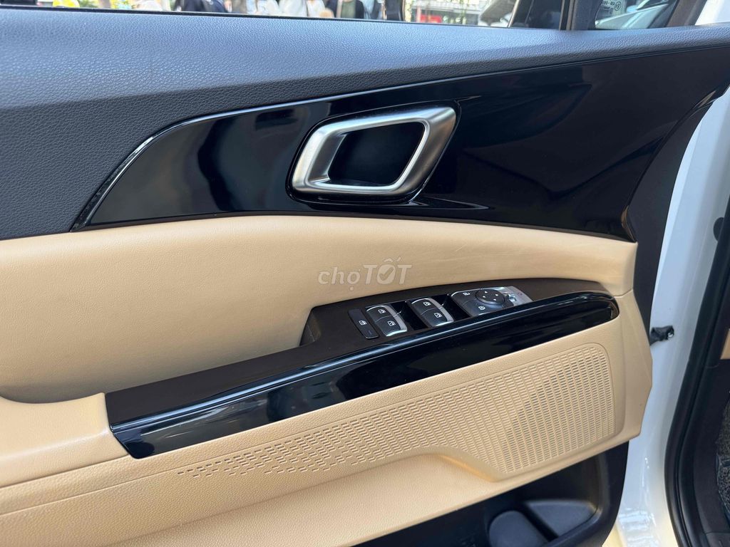 CẦN BÁN KIA CANIVAL 2.2D MÁY DẦU 8 GHẾ SIÊU MỚI. Mua bán Ô tô tại Quận Bắc Từ Liêm Hà Nội được đăng bởi Mr PHÁT THÁI HÀ AUTO hình 9