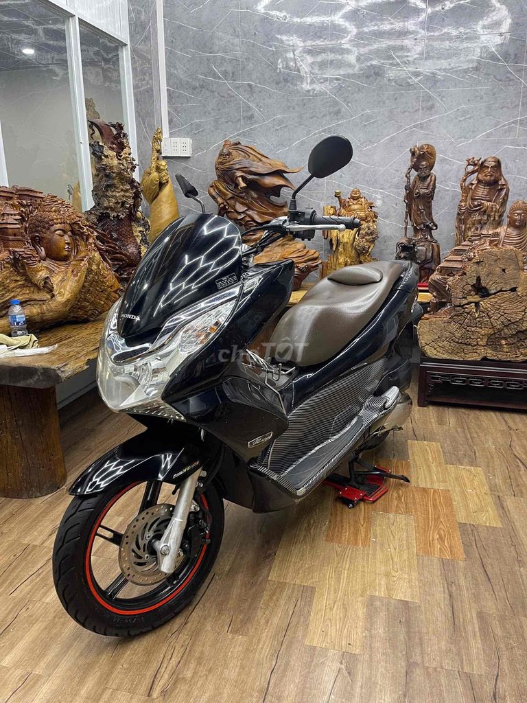 Honda PCX, хозяин один, номер SG, техника в идеале