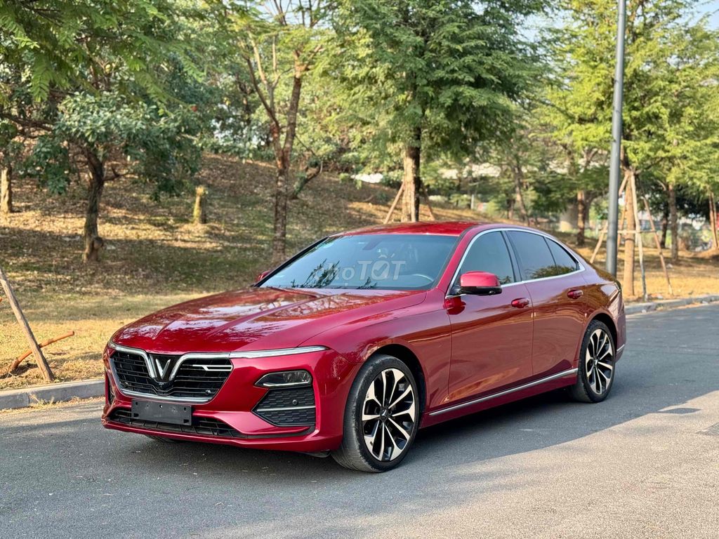 VINFAST LUX A PREMIUM 2021 ĐỎ 4V KM ZIN