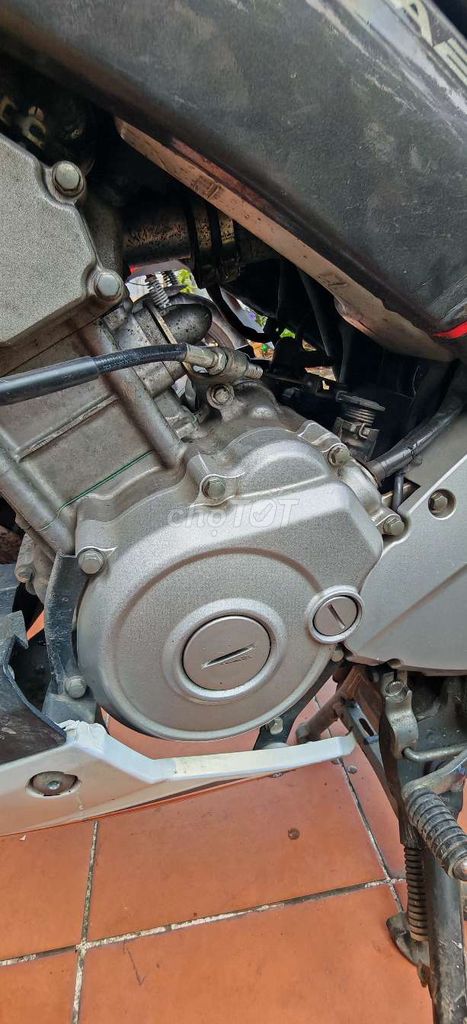 Yamaha FZ150i Đỏ trắng Zin. Mua bán Xe máy tại Quận Ninh Kiều Cần Thơ được đăng bởi Lê Hùng hình 5