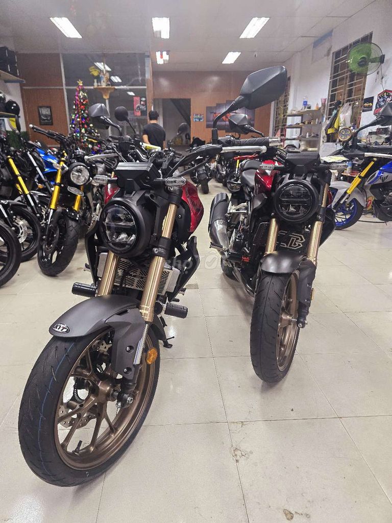 Honda CB300R 2021 Đỏ. Mua bán Xe máy tại Quận Thanh Khê Đà Nẵng được đăng bởi Quý Moto Cycle 21 điện biên phủ Đà Nẵng hình 2
