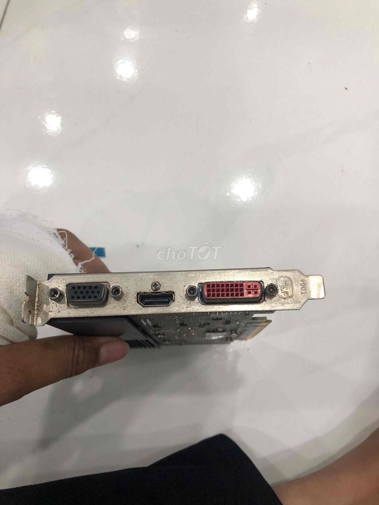 card màn hình R5 230 1GB