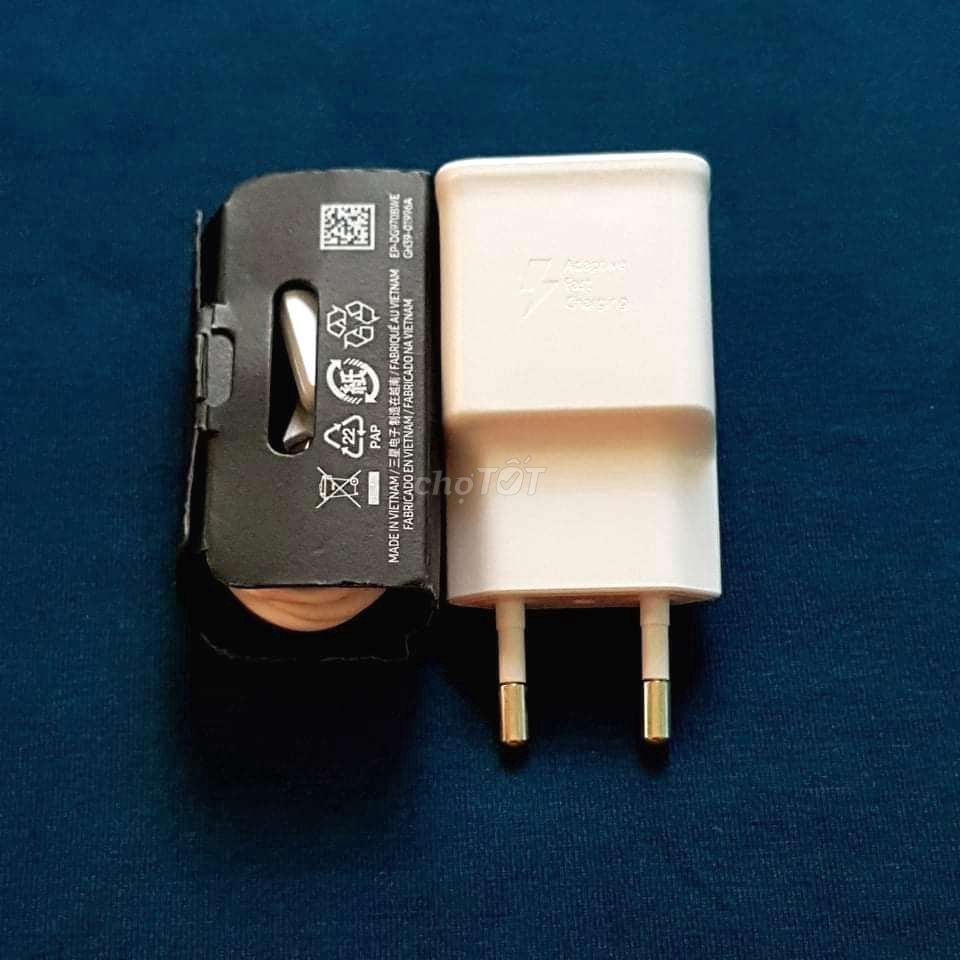 SẠC NHANH 15W SAMSUNG S10 CHÍNH HÃNG NEW SEAL.