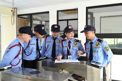 Việc làm bảo vệ