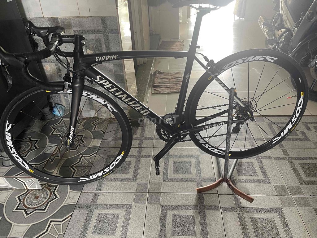 Xe đạp đua Specialized Khung nhôm Nhật. Mua bán Xe đạp tại Huyện Châu Thành An Giang được đăng bởi Minh hình 2