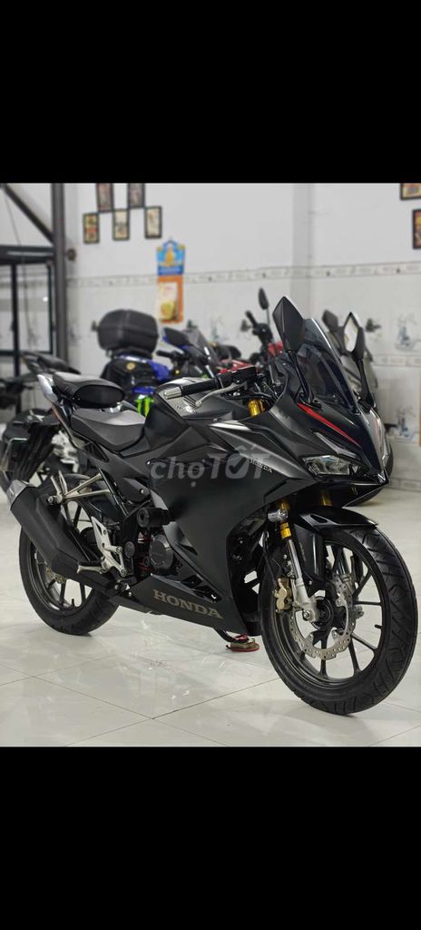 Xe máy Honda CBR150R ABS Đen 2023. Mua bán Xe máy tại Huyện Bình Chánh Tp Hồ Chí Minh được đăng bởi Đông Moto Bình chánh  hình 1