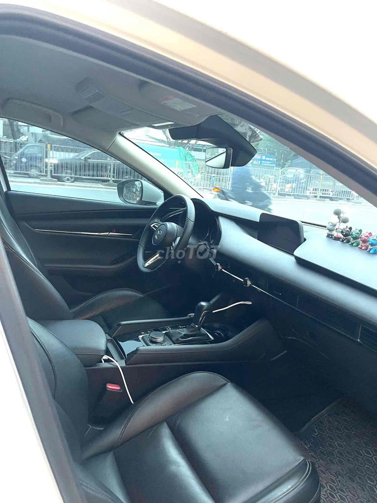 Mazda 3 2024 1.5L Luxury - 20000 km. Mua bán Ô tô tại Huyện Thanh Trì Hà Nội được đăng bởi  Trọng Hiển  hình 4